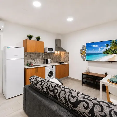 Mara 1 Playa Del Burrero Junto Al Mar Wifi Gratis By Canarias Prime Homes *