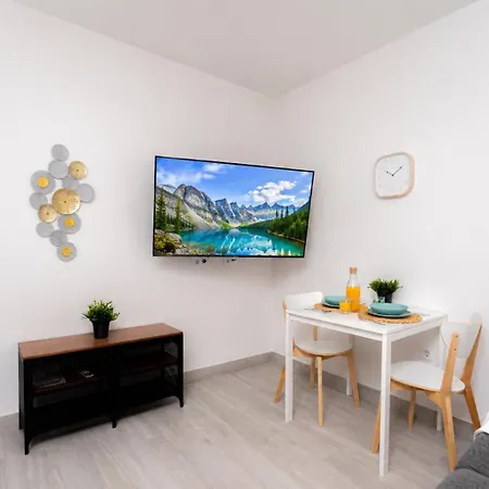 Mara 1 Playa Del Burrero Junto Al Mar Wifi Gratis By Canarias Prime Homes