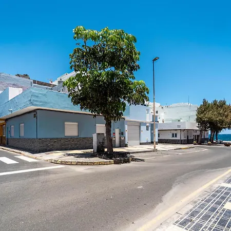 Apartment Mara 1 Playa Del Burrero Junto Al Mar Wifi Gratis By Canarias Prime Homes *